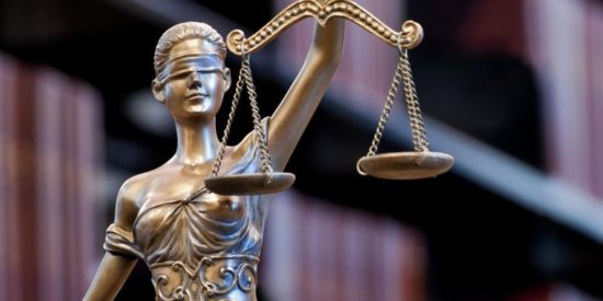 lady-justice-blindfolded_55d3389af74020f6