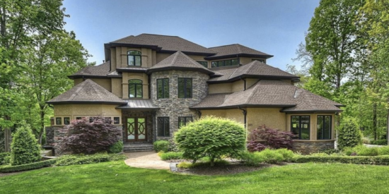 $1,500,000 | 145 Bay Shore Loop, Mooresville