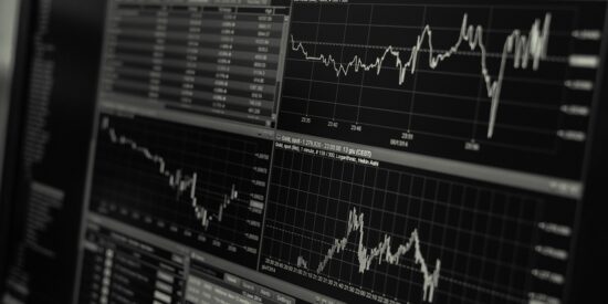 Local investment advisors make Forbes 2024 ‘Best in State’ list stock-1863880_1280
