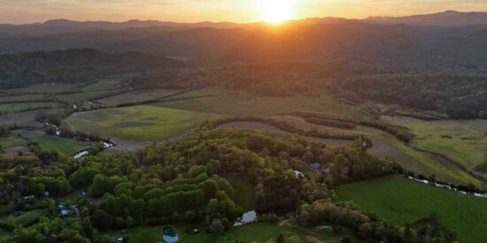 161-acre estate hits market at $25 million For $25 million, you get a treehouse, a 6,150 square foot mansion and 161 acres